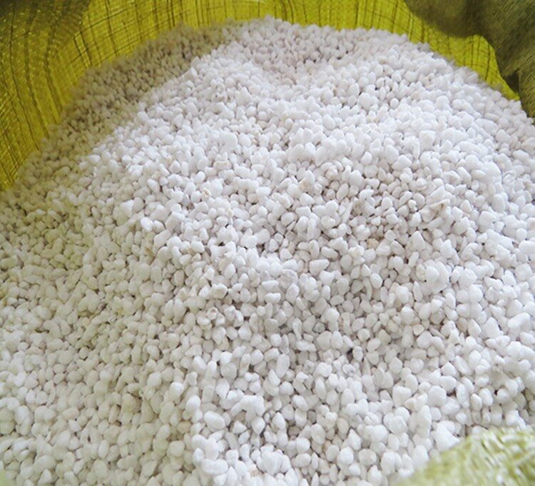 珍珠岩助滤剂：食品级过滤的工业标准